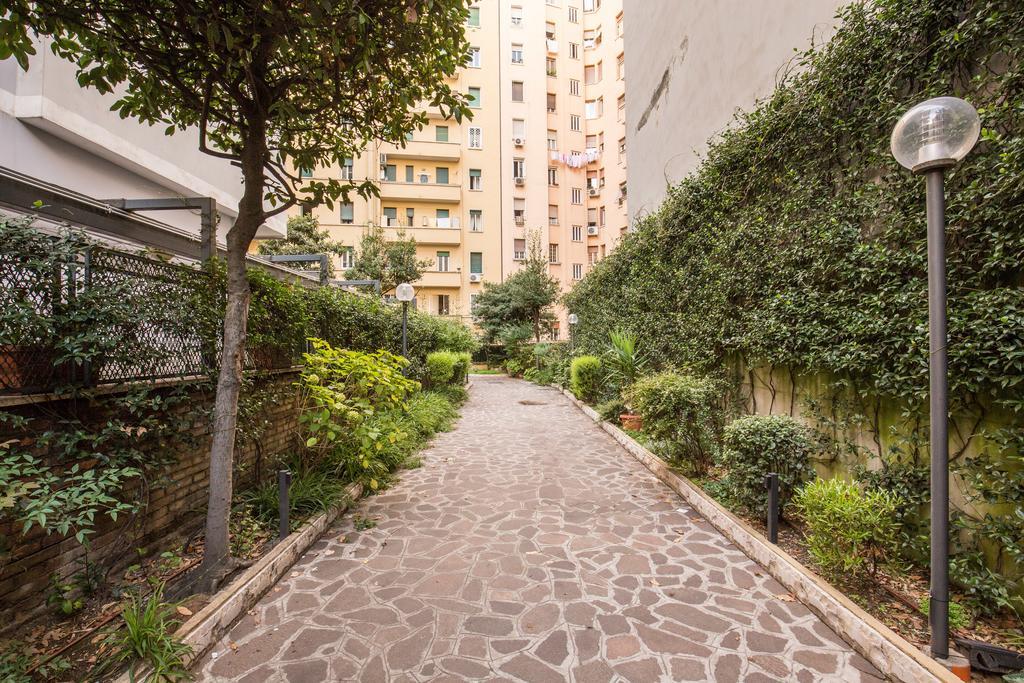 M&L Apartment - Caracalla Holiday Rzym Zewnętrze zdjęcie